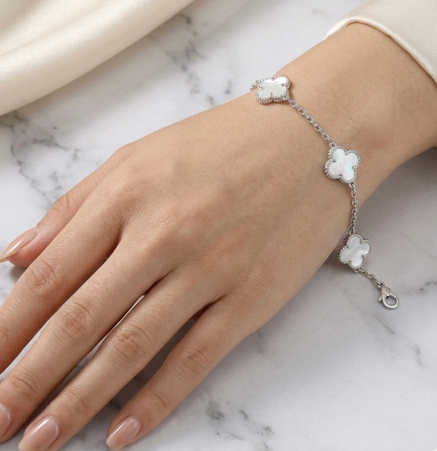 Pulsera de Plata con Tréboles de Nácar